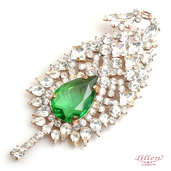 Green store stone brooch